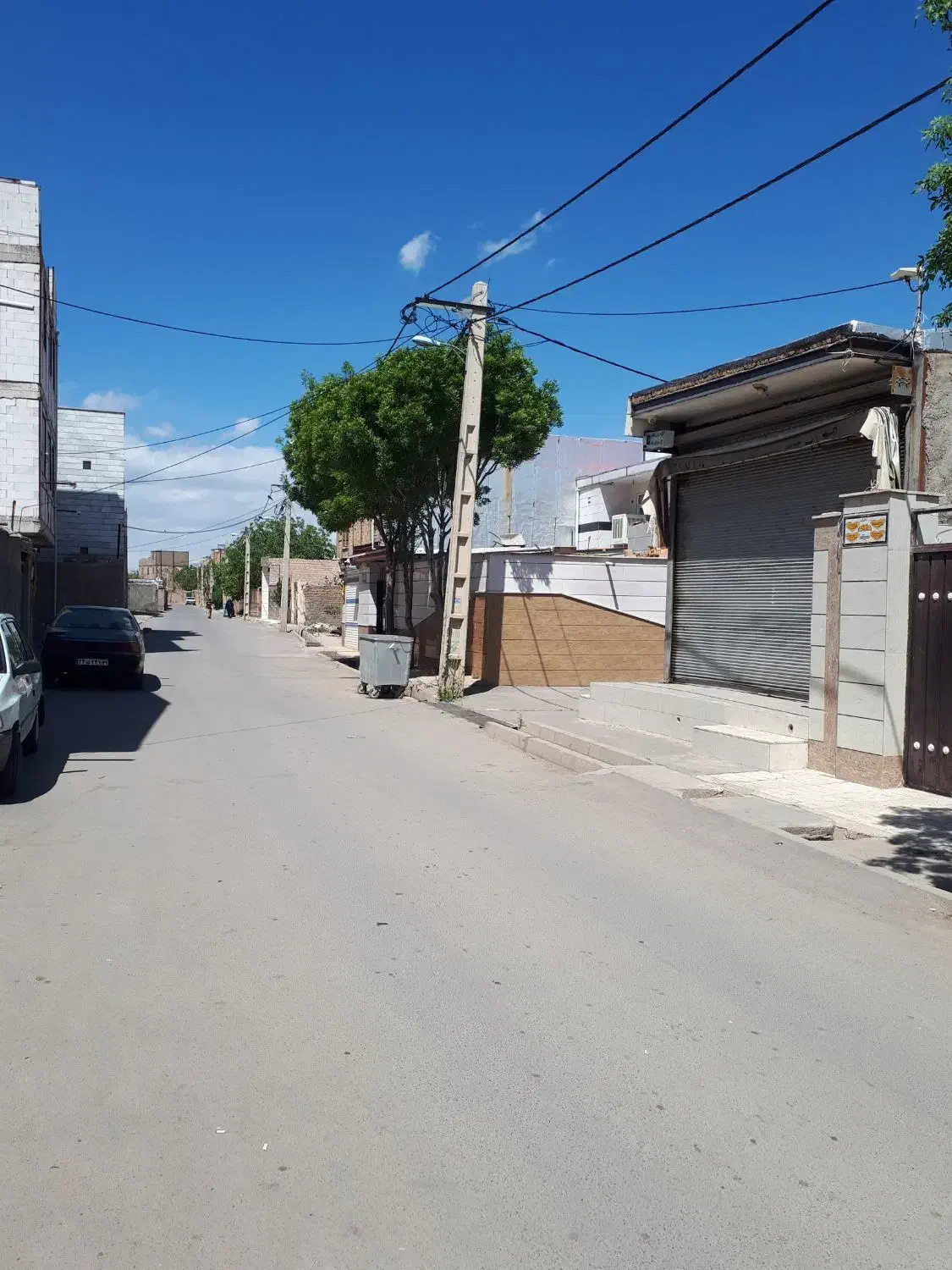 ۲۱۴ متر زمین مسکونی دوبهر دارای سند .