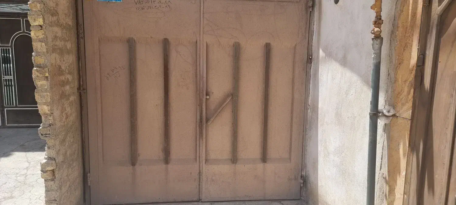 فروش خانه مسکونی ( کلنگی )