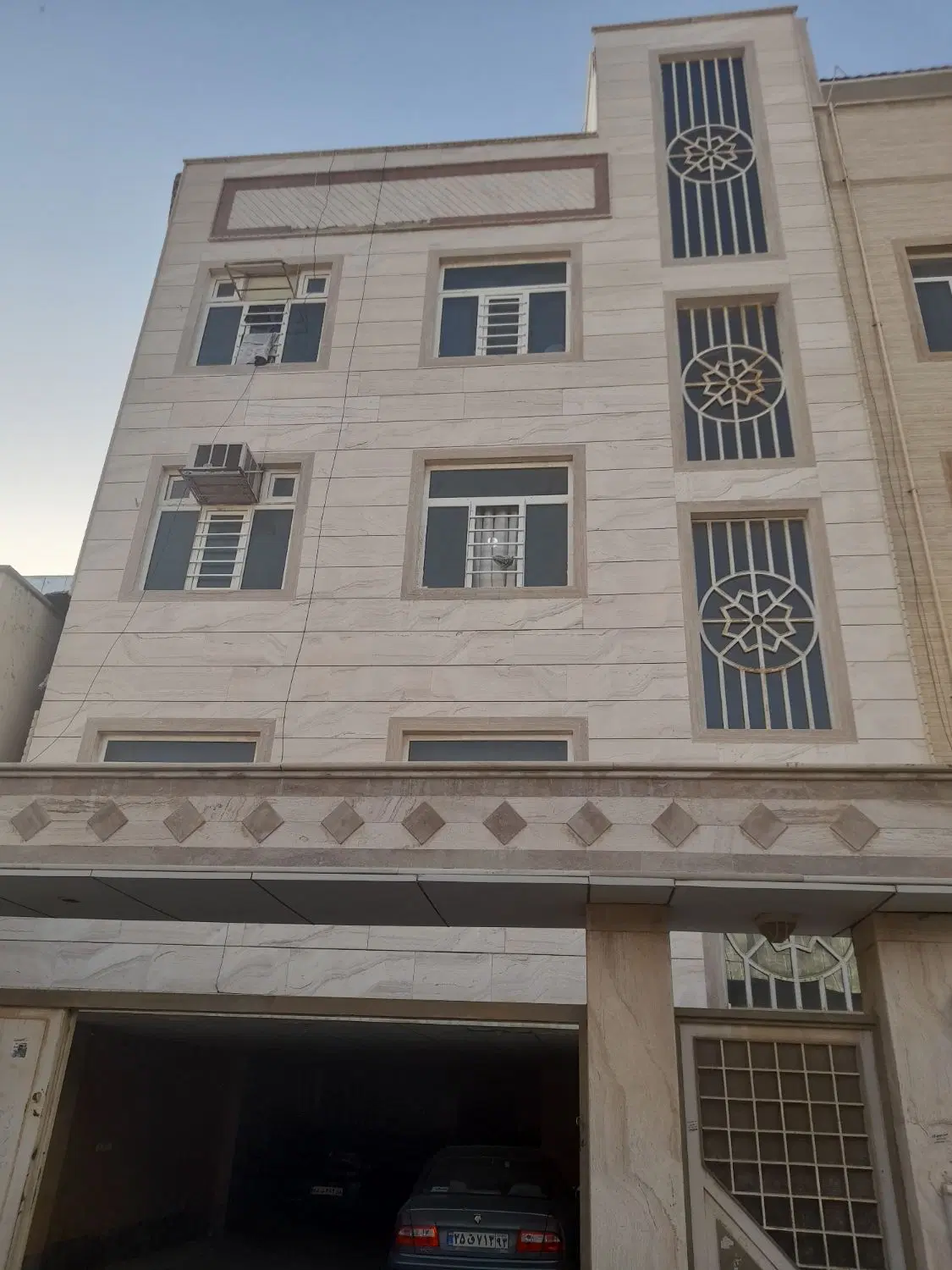 واحد آپارتمان طبقه ۴