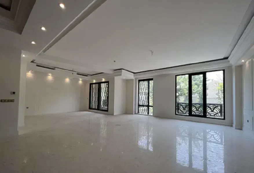 نوساز 150 متری سه خوابه فول امکانات نیروهوایی