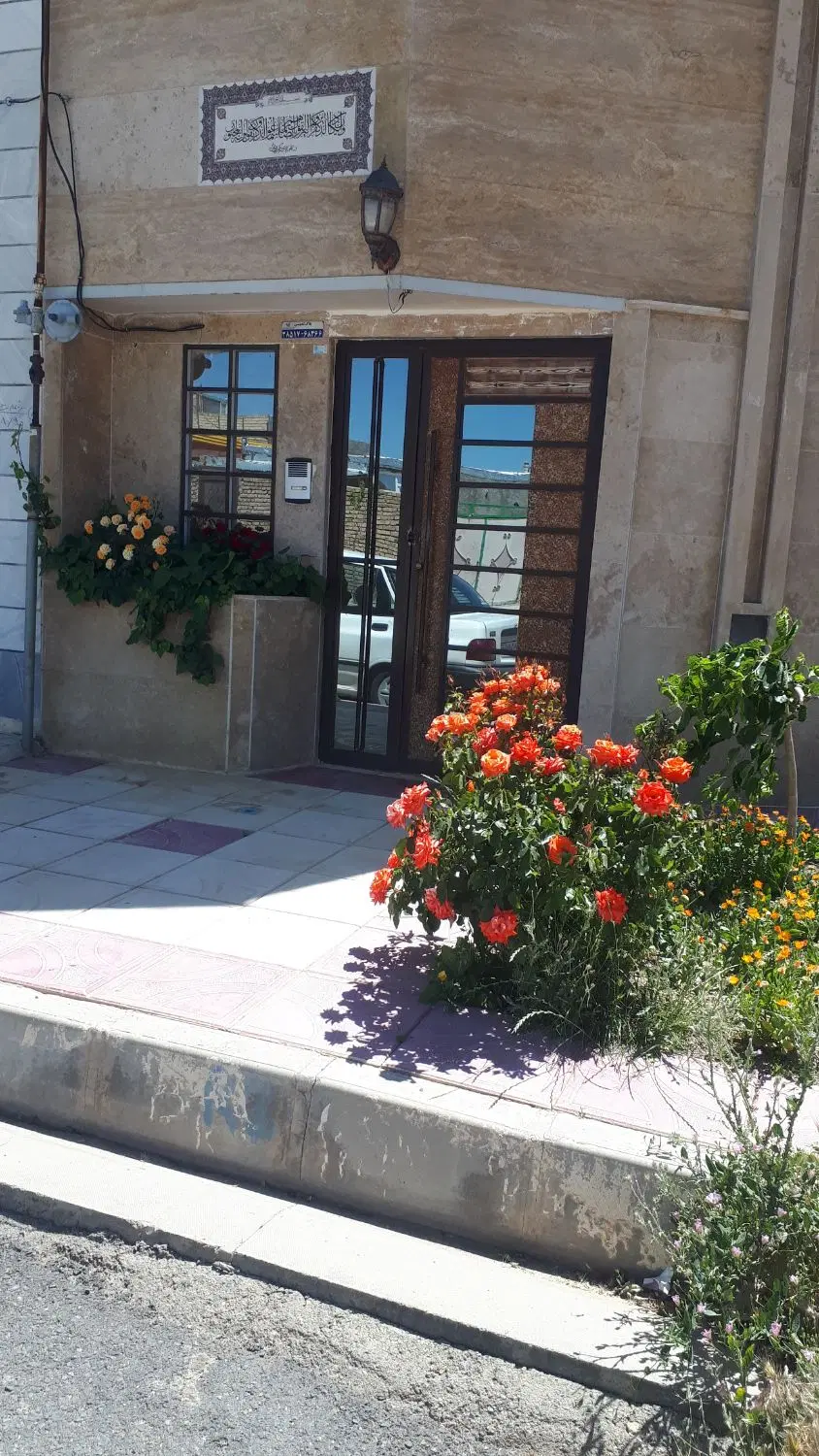 مغازه ی اجاره ای