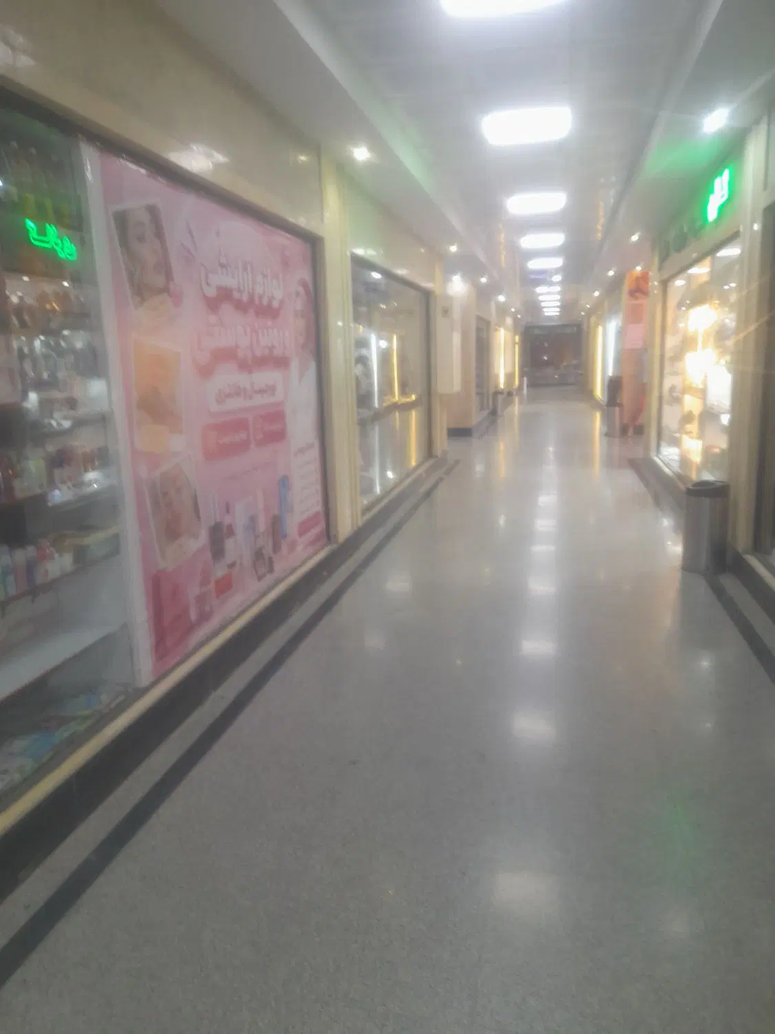 مغازه به مساحت ۱۸ متر در سیتی سنتر همکف