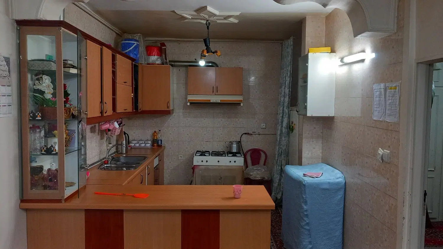 دربست همکف ،سجاد