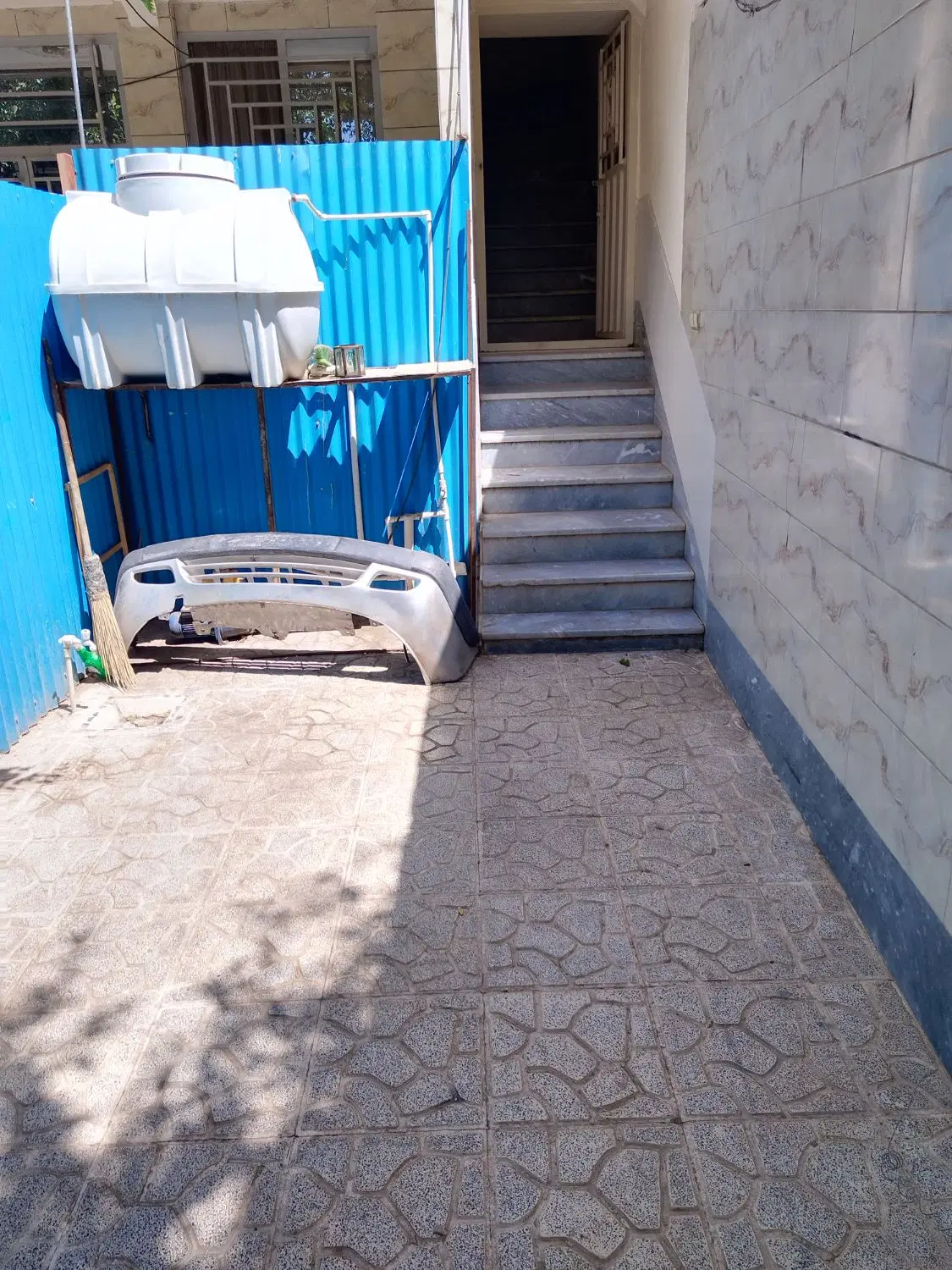خانه اجاره ای طبقه اول