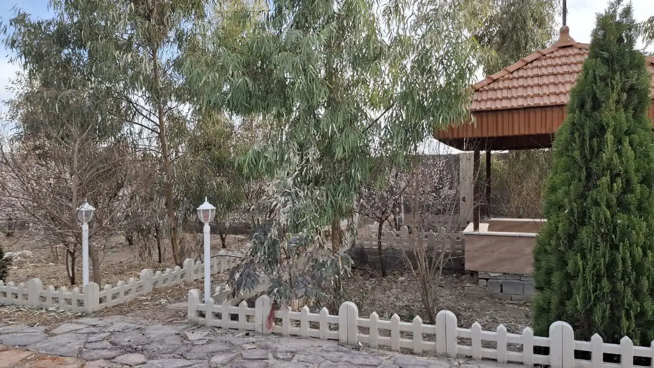 820مترباغ جنگلی
