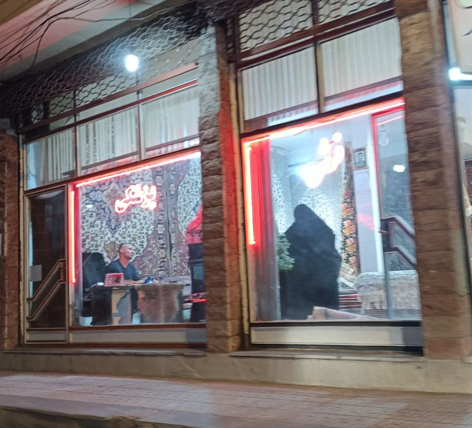 فروش یک باب مغازه 72متری با سند مالکیت