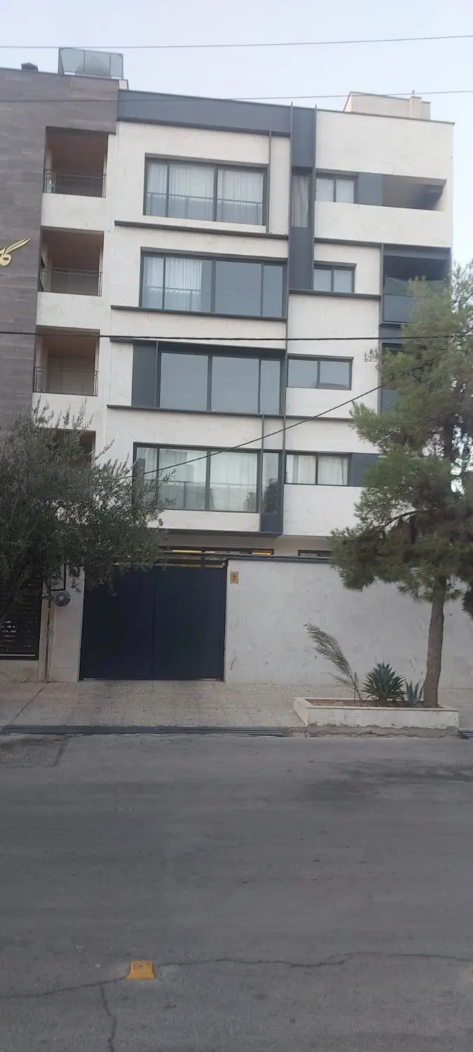 فروش آپارتمان ۳ خوابه تک واحدی