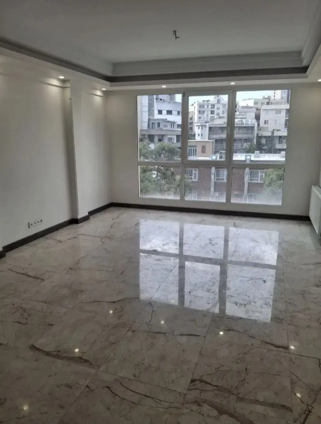 فروش واحد ۹۵ متری