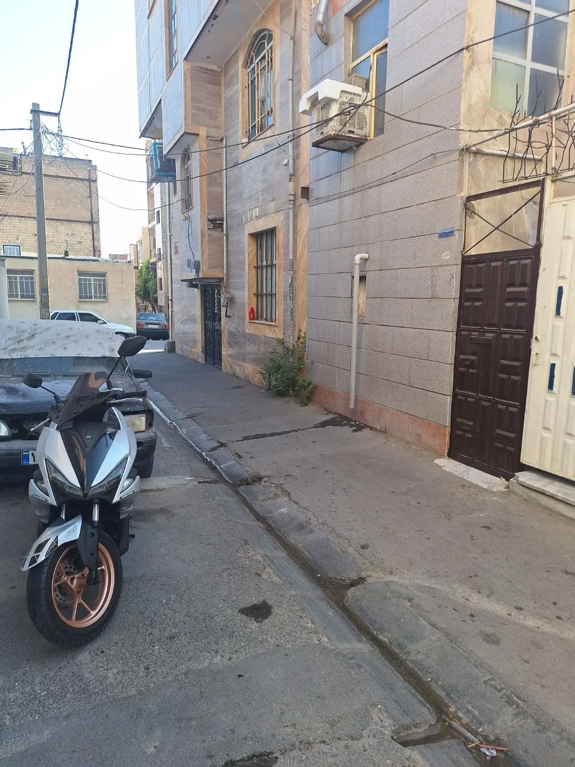 واحد همکف راه جدا پیشاهنگی گلدشت