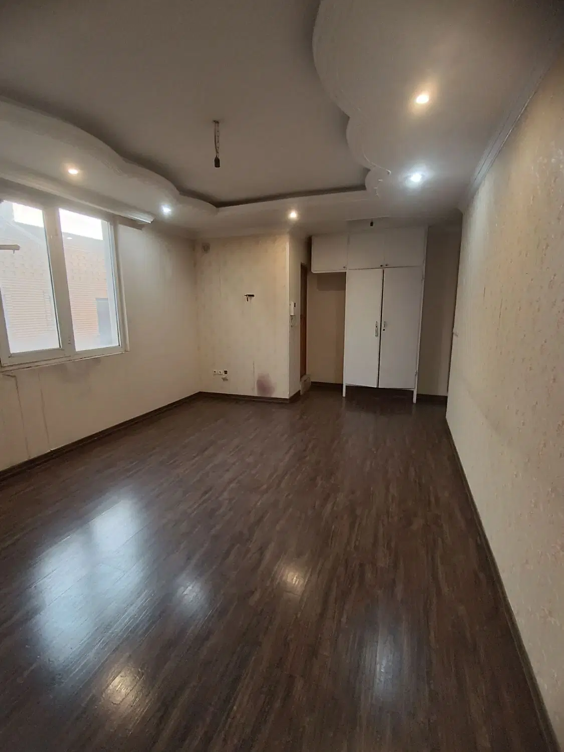 فروش واحد ۵۲متری نما تراورتن