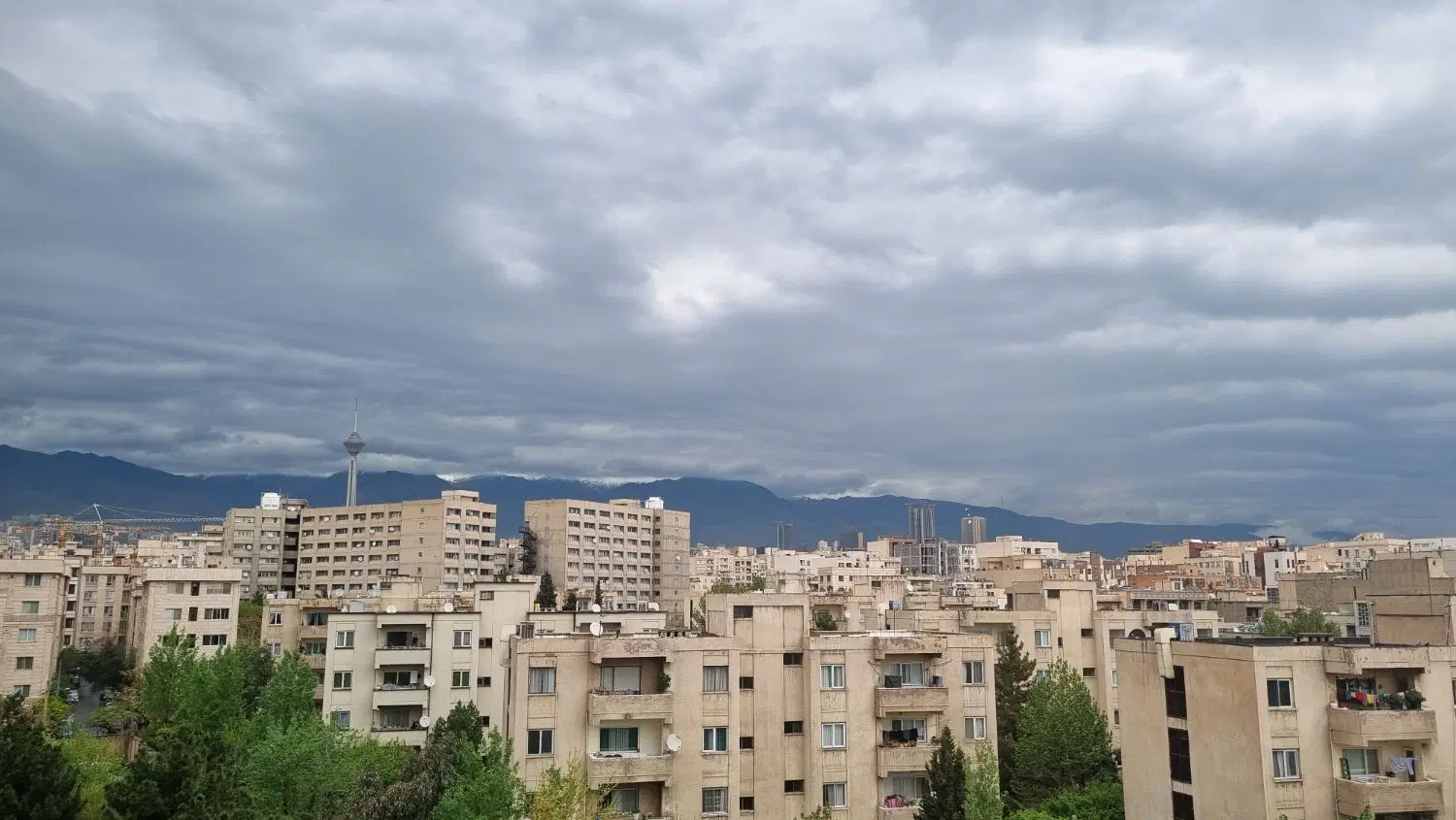 ۸۸ متر دو خواب فول بازسازی برج ستارخان