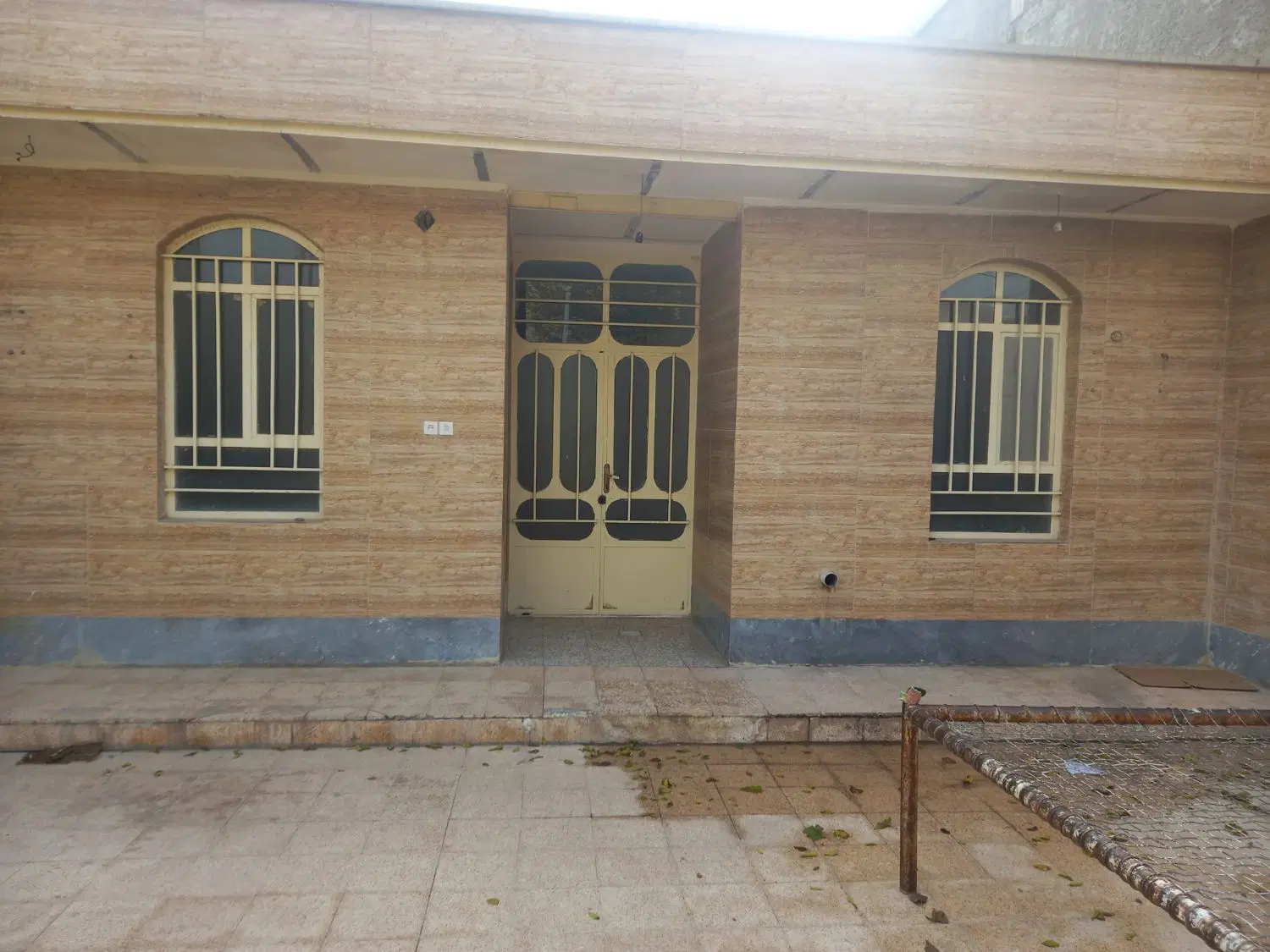 خونه ویلایی ۲۰۰ متری حافظ جنوبی