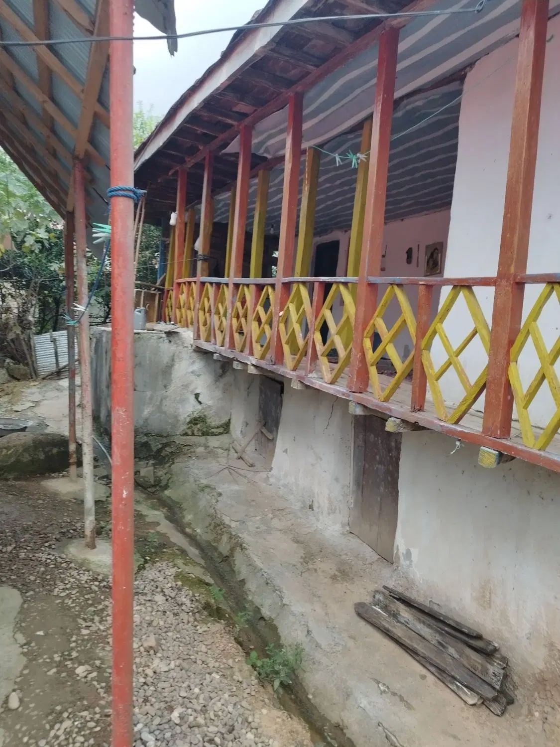 خانه سنتی ویک خانه 1سال ساخت با پروانه