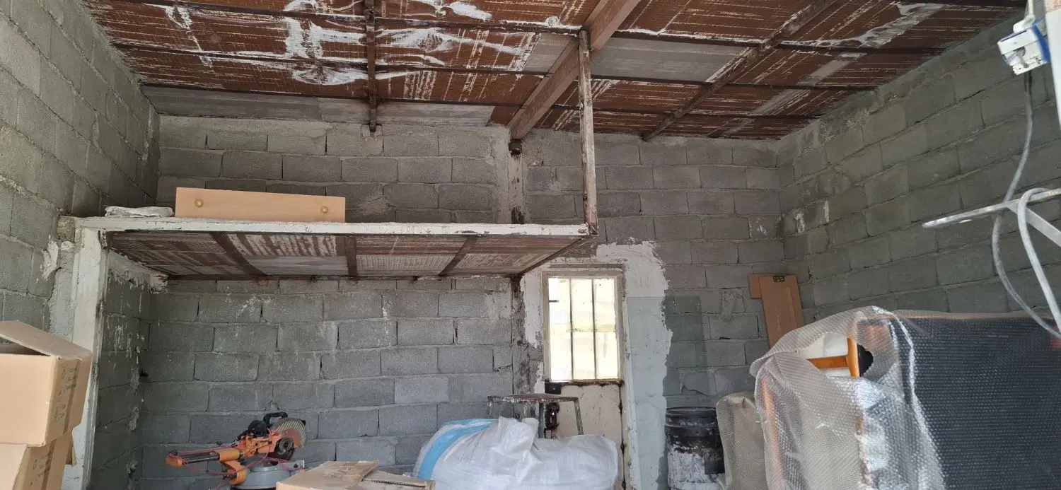 فروشنده زمین در سقرچین