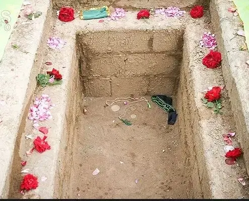فروش یک قطعه قبر چند طبقه