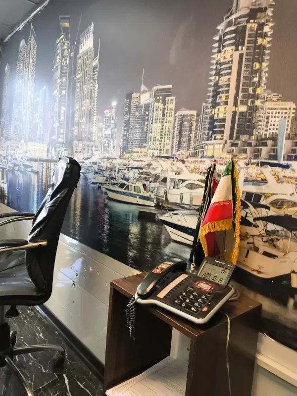 مغازه ۴۰متری با بالکن و سرویس فردیس  فلکه ۵  اصلی