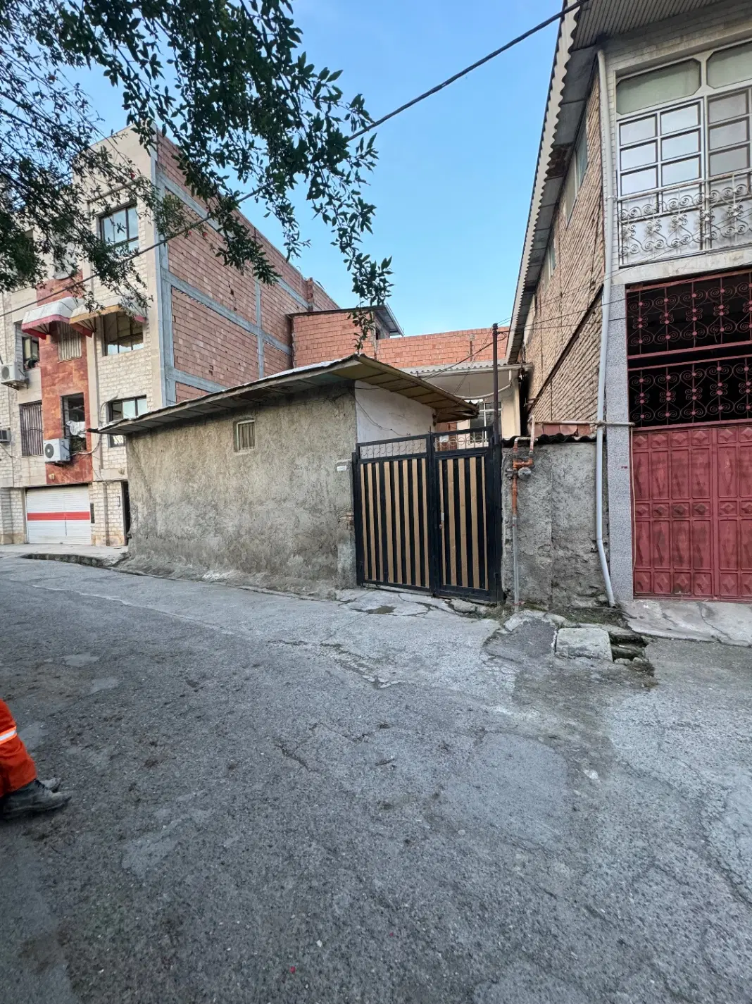 خونه ویلایی قدیمی معلم ۱۳