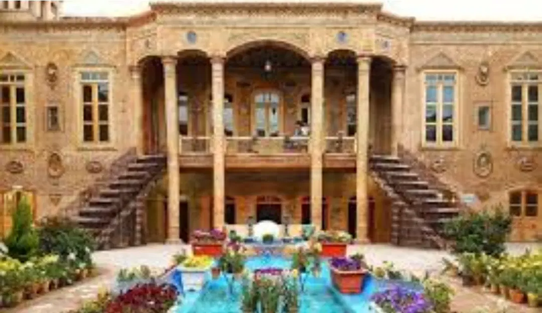 خانه کلنگی با امکانات
