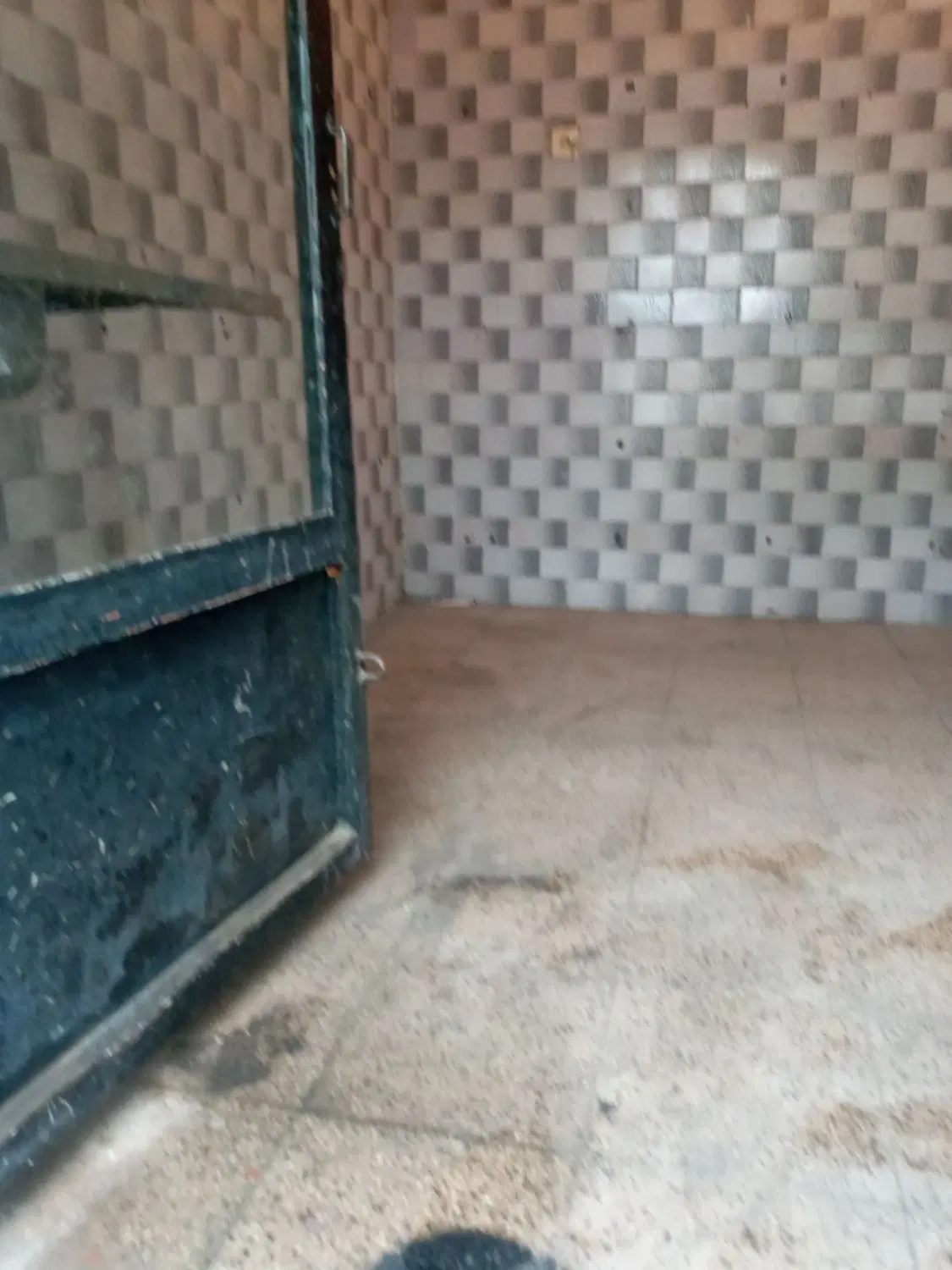 مغازه ۹متری