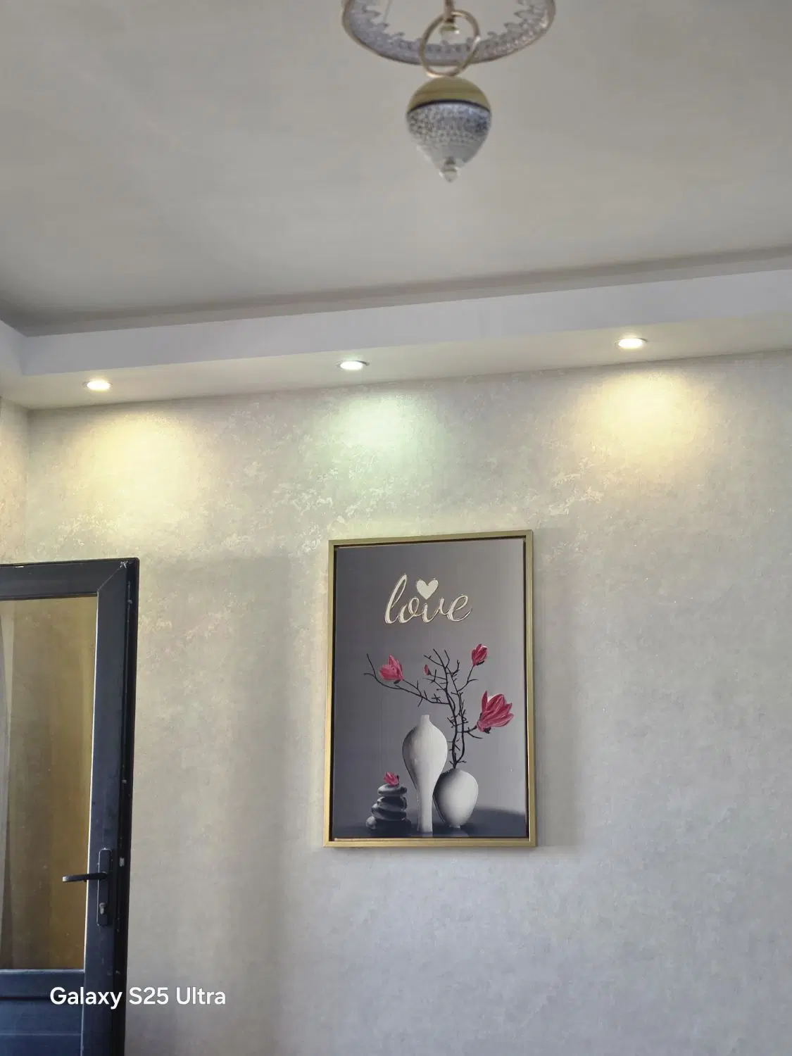 خونه 75متری دارای کابینت کمد دیواری بالکن بزرگ