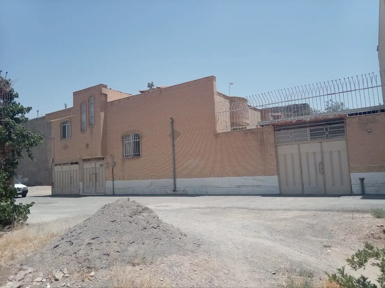 خانه ویلایی ۲۶۴ متری - منتظری جنوبی (کوی دلنواز)