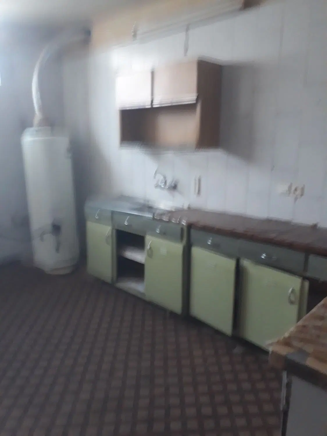 زیرزمین مسکونی ۱۰۰متری جنوبی قاسم اباد
