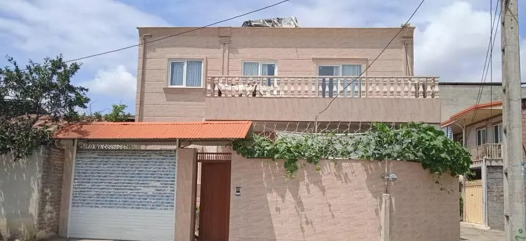 ویلایی با سند و پروانه ۳ اتاقه