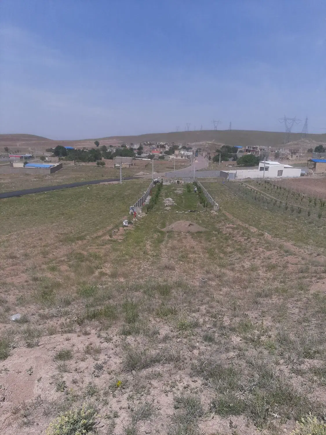 زمین چهار دیواری قزوین روستای اوزون دره