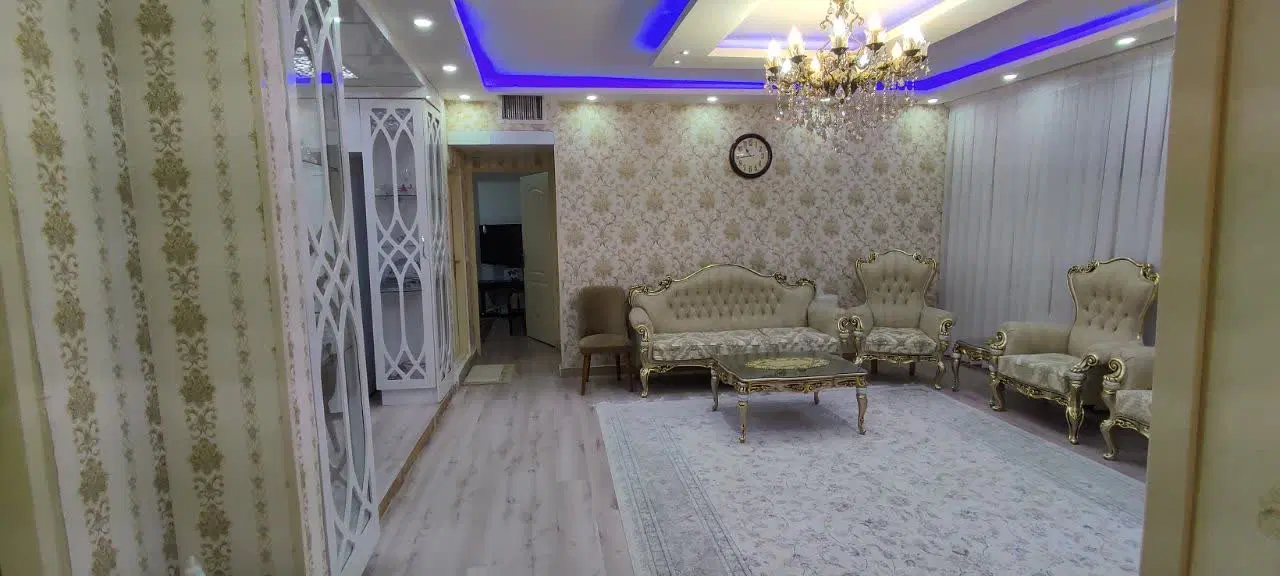 واحد ۹۵ متری نیک فرجامان