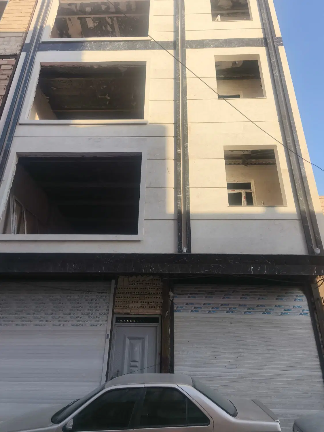 105 متر چاهشک دور میدون سوم