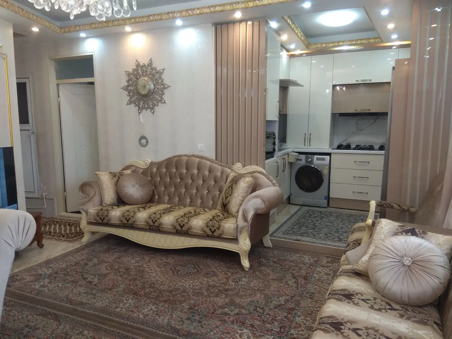 واحد در آخر عباسی