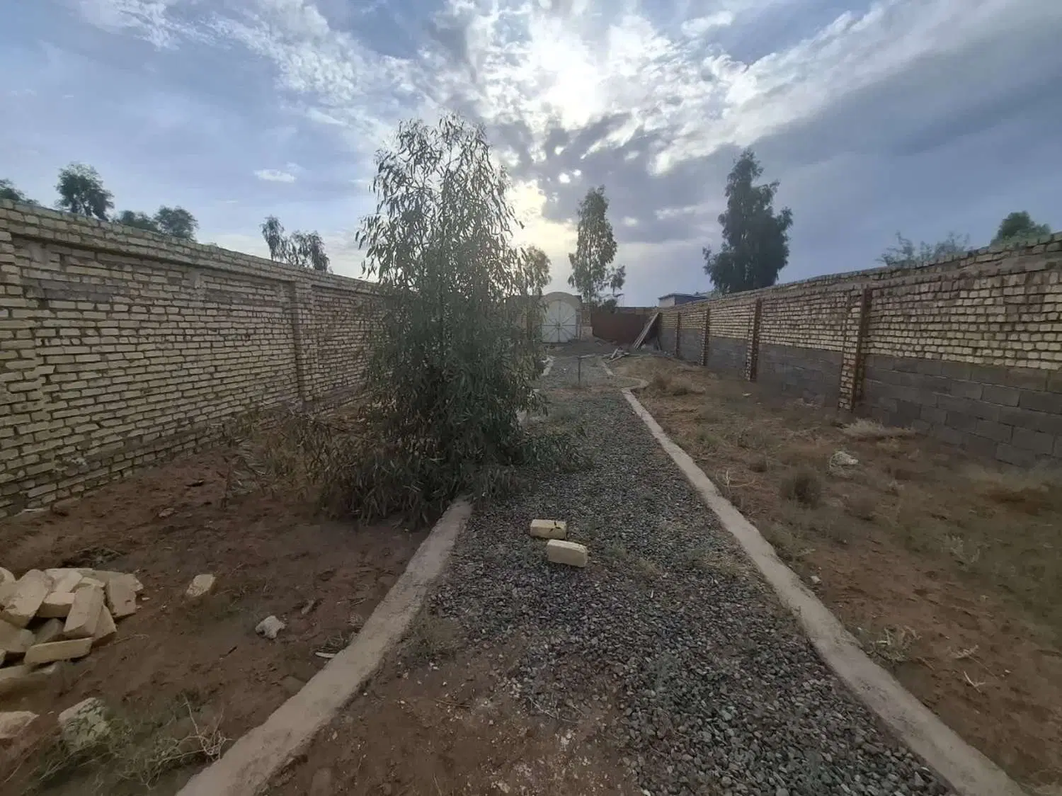زمین حسن آباد