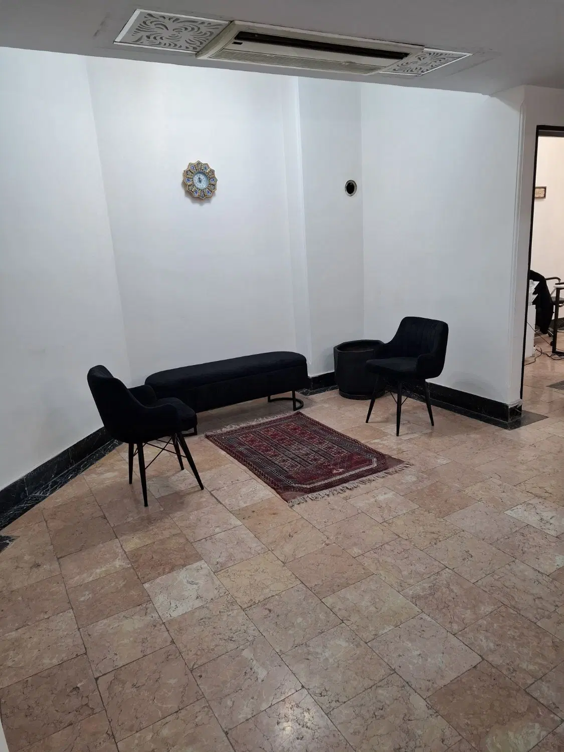 فروشش واحد اداری،تجاری با موقعیت ممتاز و استثنایی