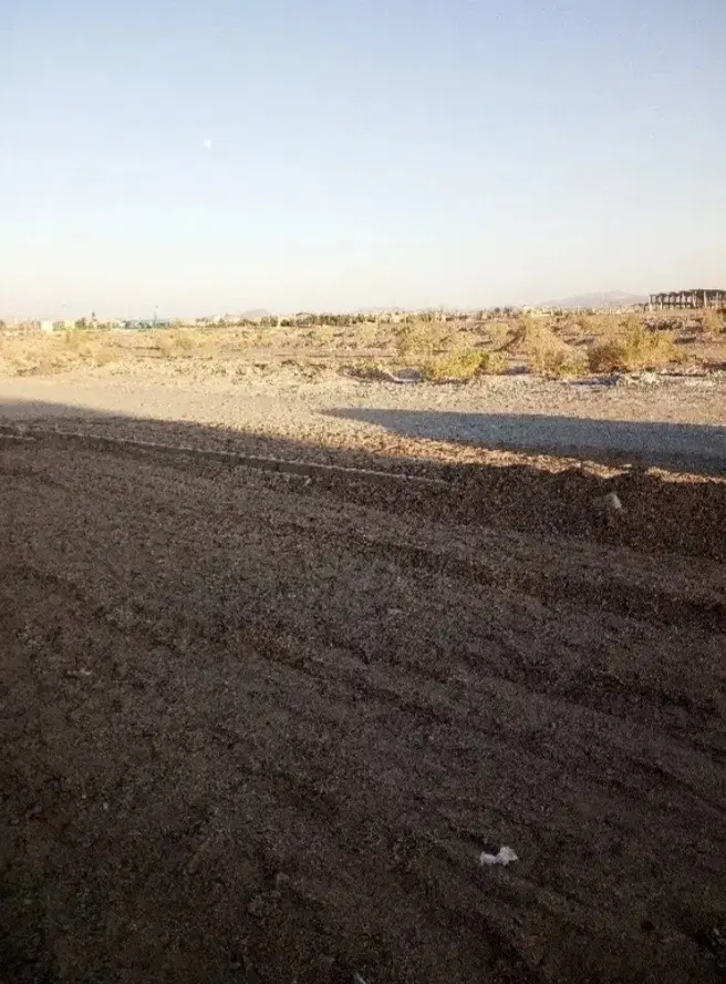 زمین خیابان 16متری بلوک8 با(دفترچه مرزبانی سیادک)