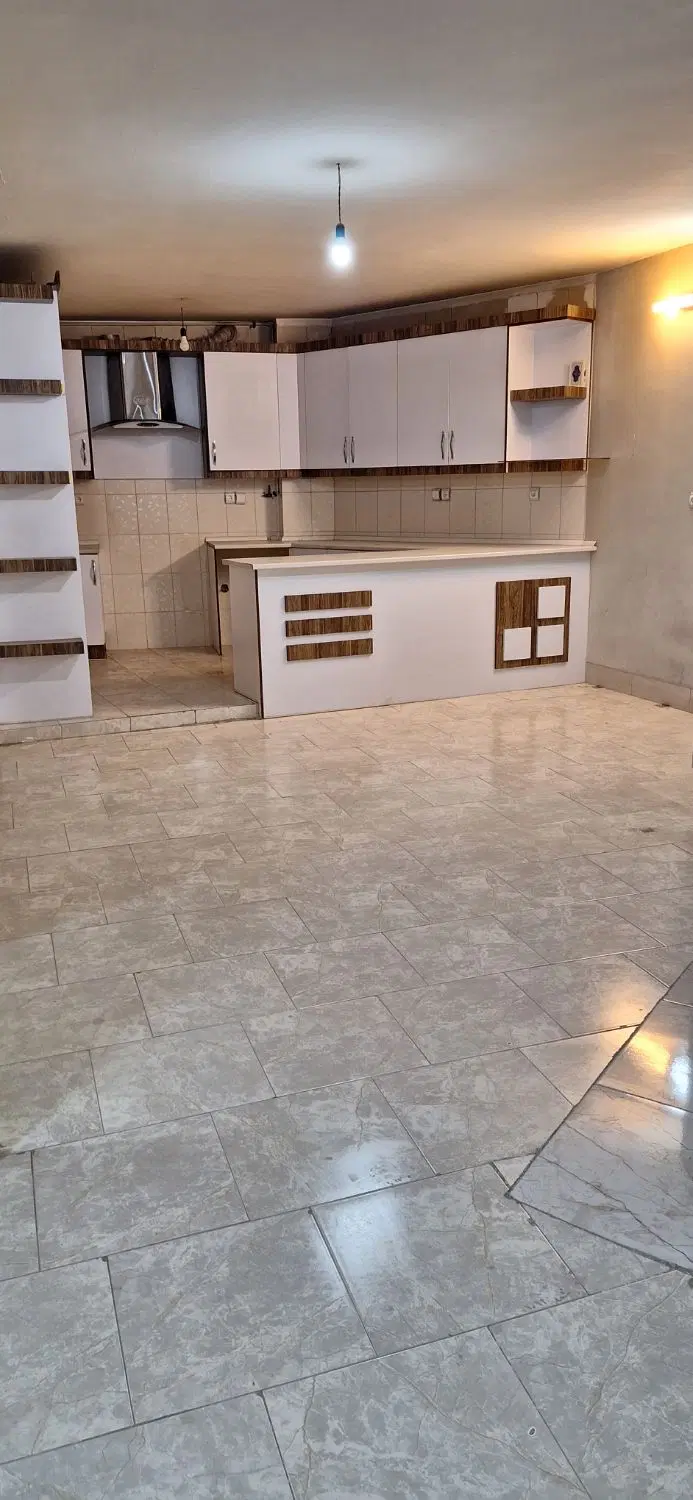 فروش منزل مسکونی ۷۰ متری
