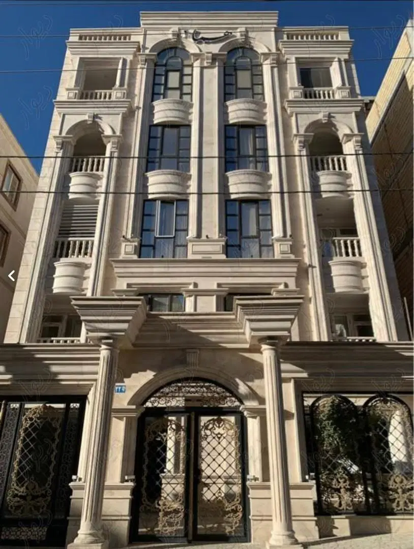 اپارتمان ۱۲۶ متری ۳ خواب شمال فاز یک تهاتر دارد