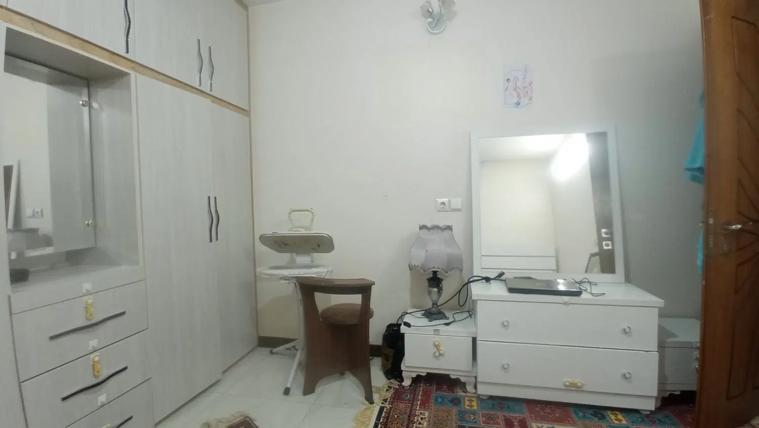 آپارتمان دو خوابه