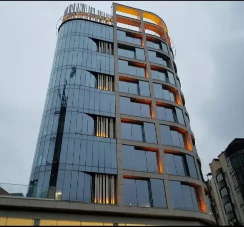 ۳۰۰۰ متر سند اداری ۱۴۰ پارکینگ سندی