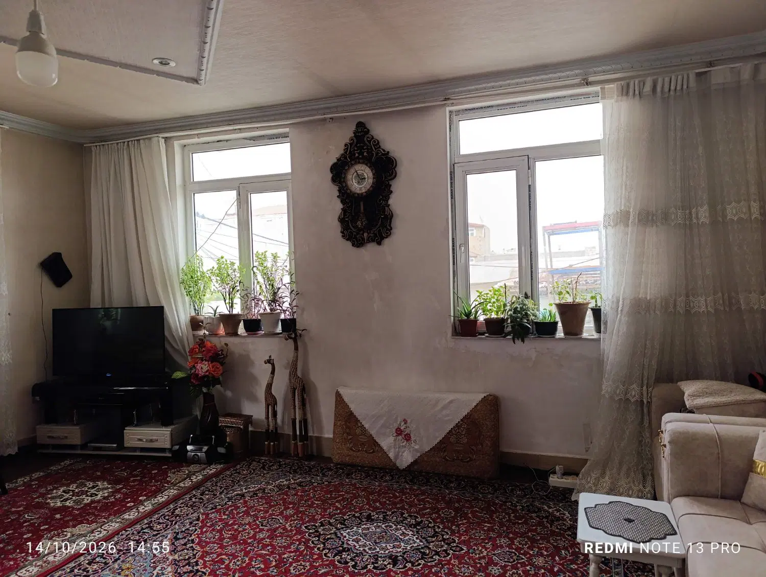 خانه مسکونی دو طبقه در حر