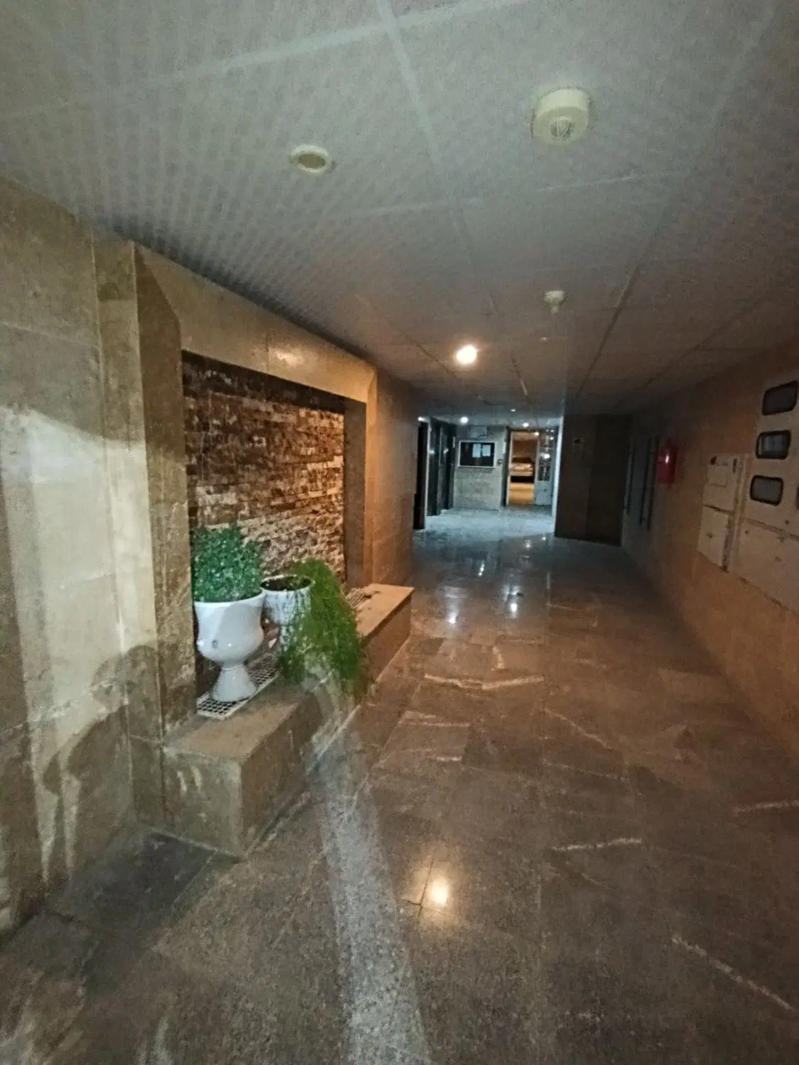 یک واحد آپارتمان