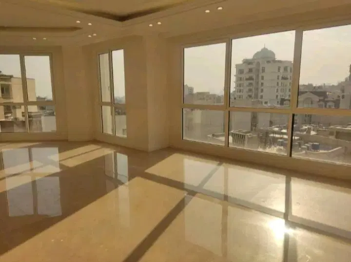آپادانا170متر۳خواب،فول‌امکانات،،   تک‌واحدی