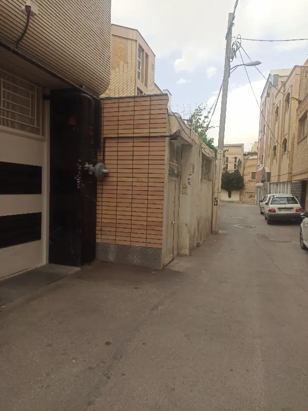 فروش زمین کلنگی 160متری  پلاک دوم گلزار شمالی
