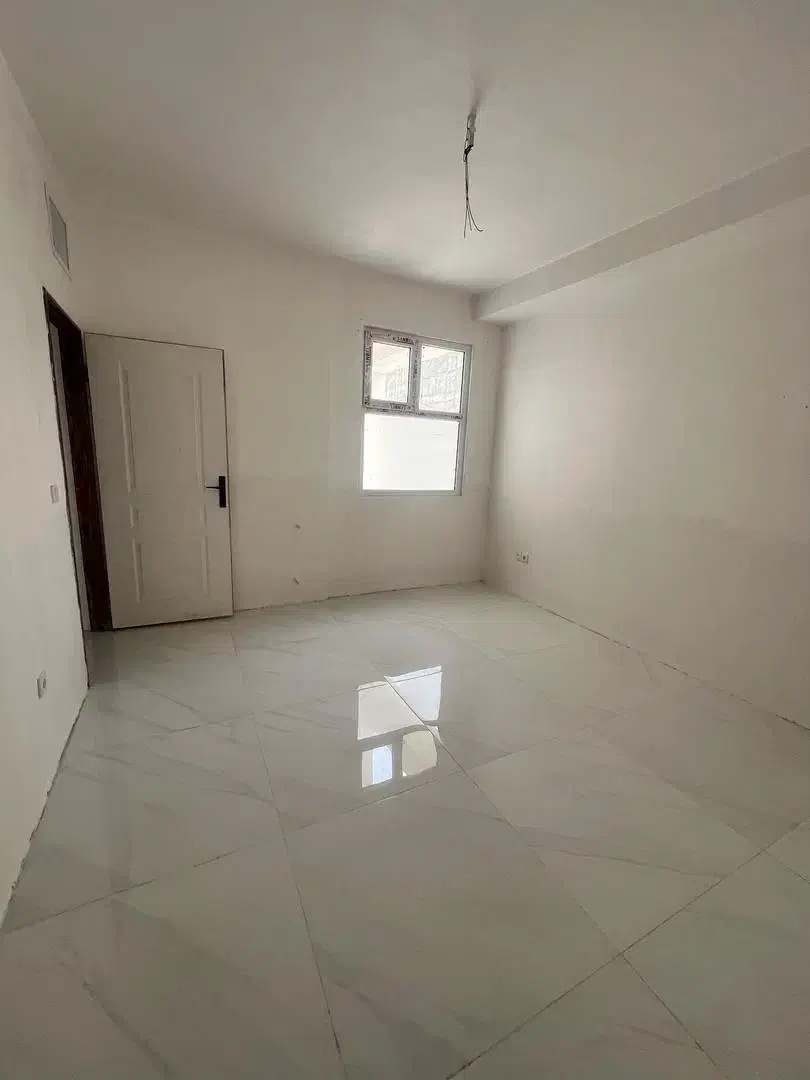 آپارتمان ۱۰۵ و ۱۳۵ متر خ لطفی محسنی