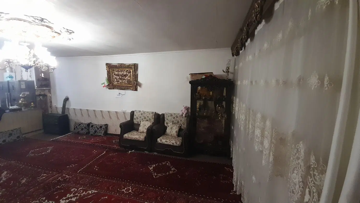 حیاط در آخونی