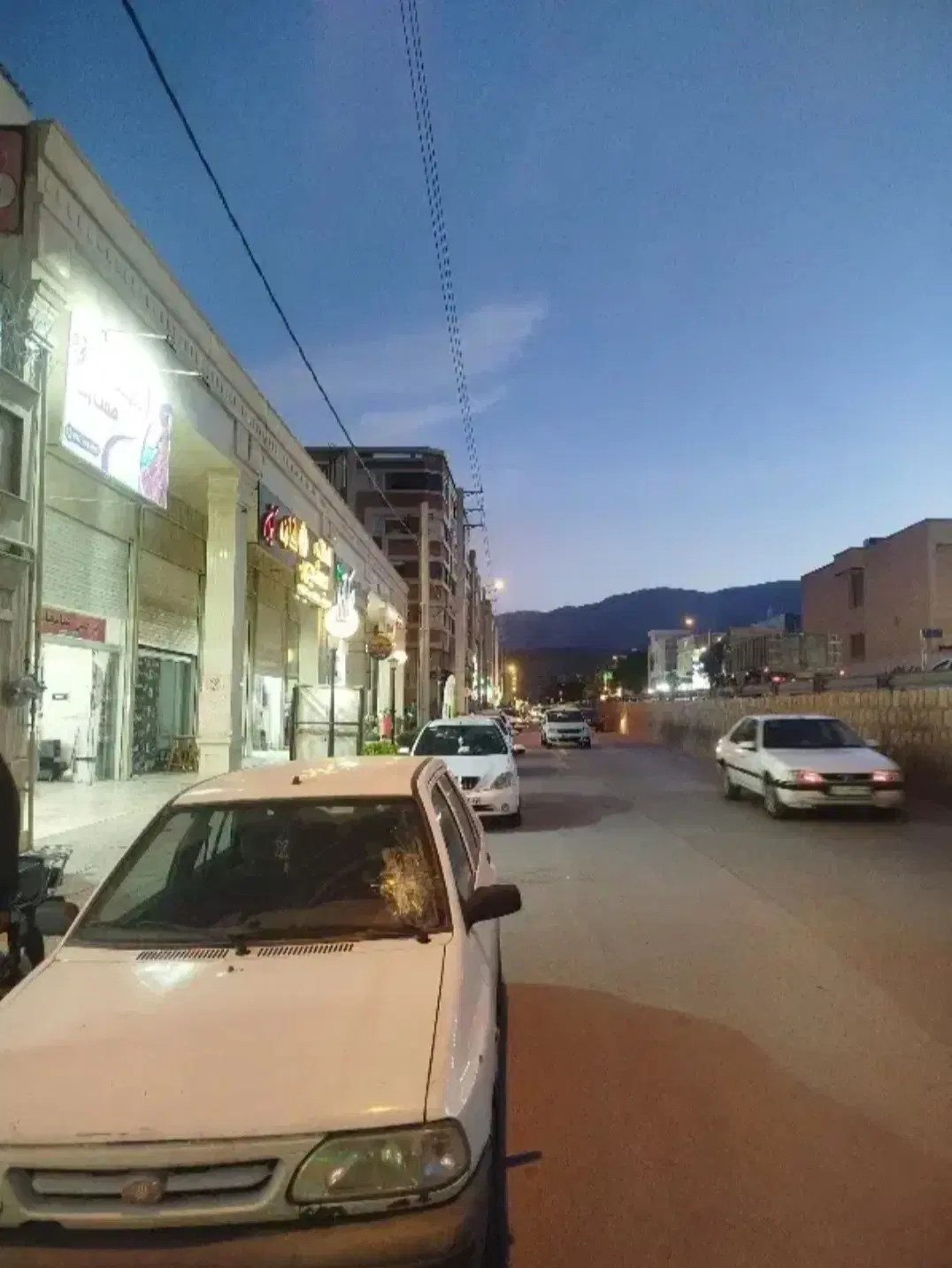 رهن و اجاره مغازه تجاری ۳۵ متر با بالاکن پوربهمن