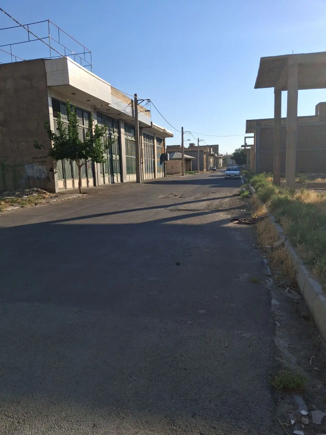 زمین تجاری مغازه کارگاهی روبه روی تراکتور سازی