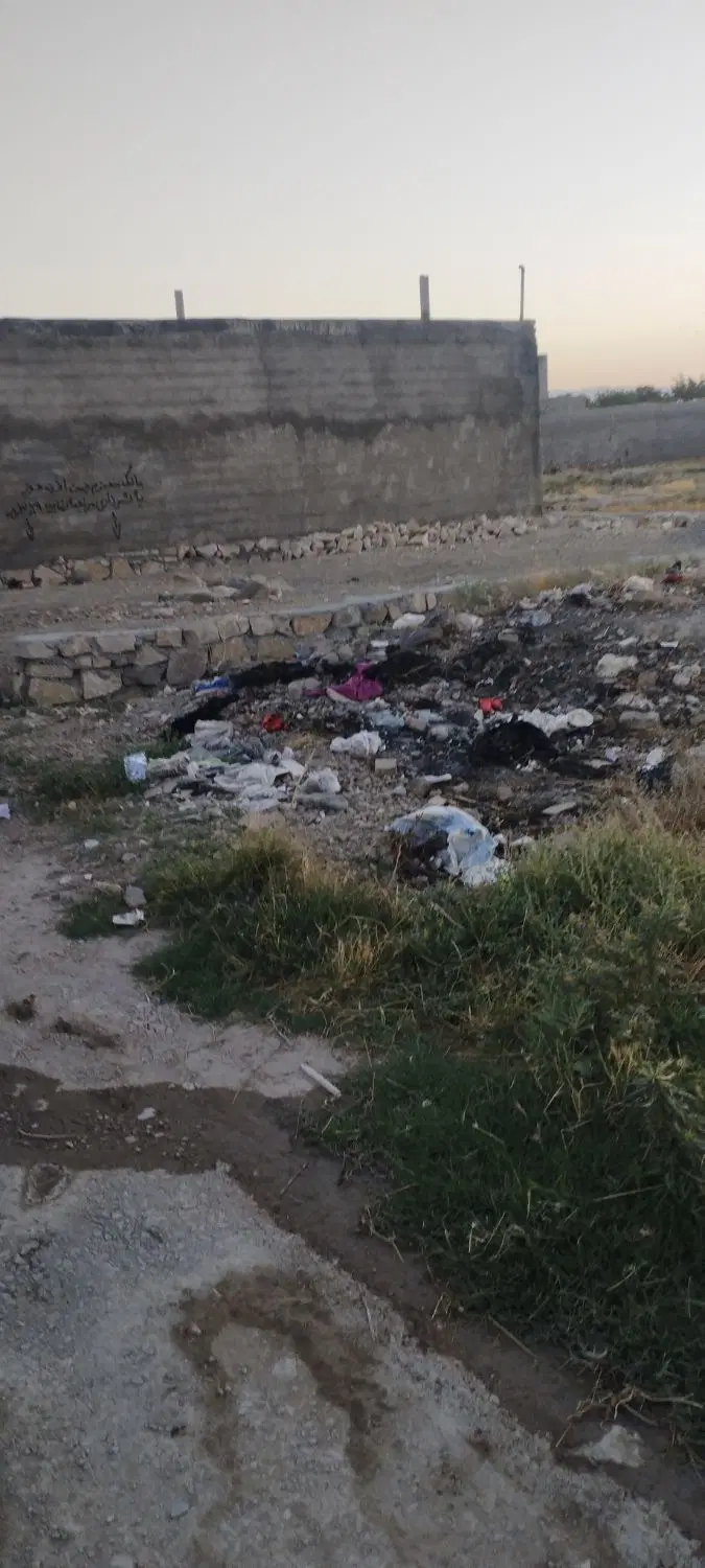 زمین فروشی
