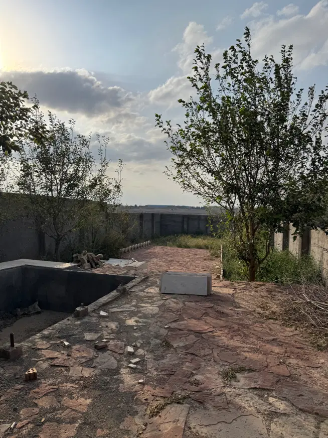 باغ روستای سنگ بست متراژ ۳۷۱ متر