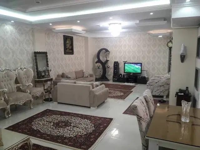 واحد۷۴ متری_ بر خیابون