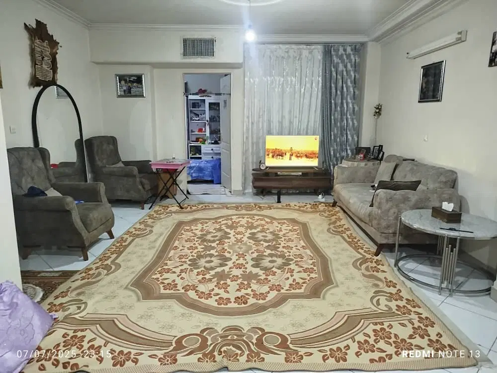 آپارتمان تک واحدی